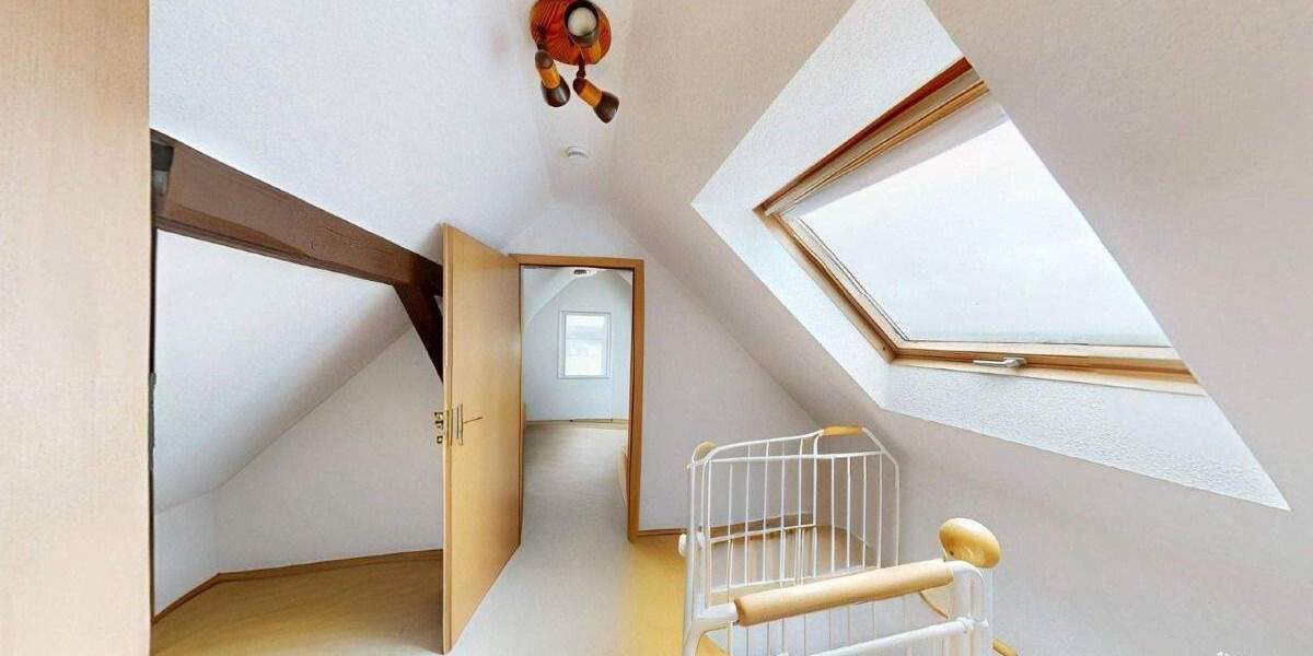 Etagenwohnung Altenburg - 6 Zimmer, 101 m&sup2;, 139.000&euro; | Angebot:25777378