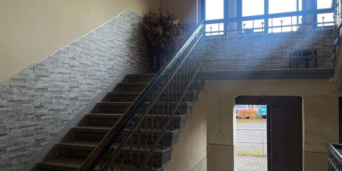 Ausflugslokal mit 3 Wohnungen und großem Grundstück 9 zimmer