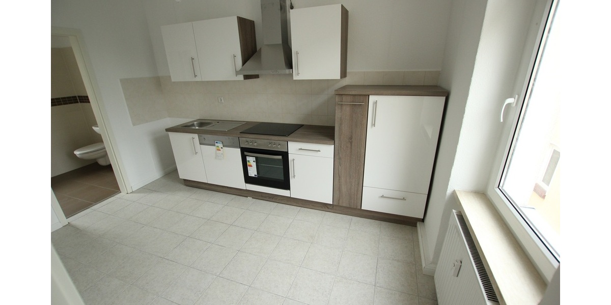 Wohnhaus im beliebten Ostviertel von Gera vermietet zeitgemäß Denkmalobjekt - Mehrfamilienhaus, Wohnhaus Gera Ostviertel | Angebot:26348939