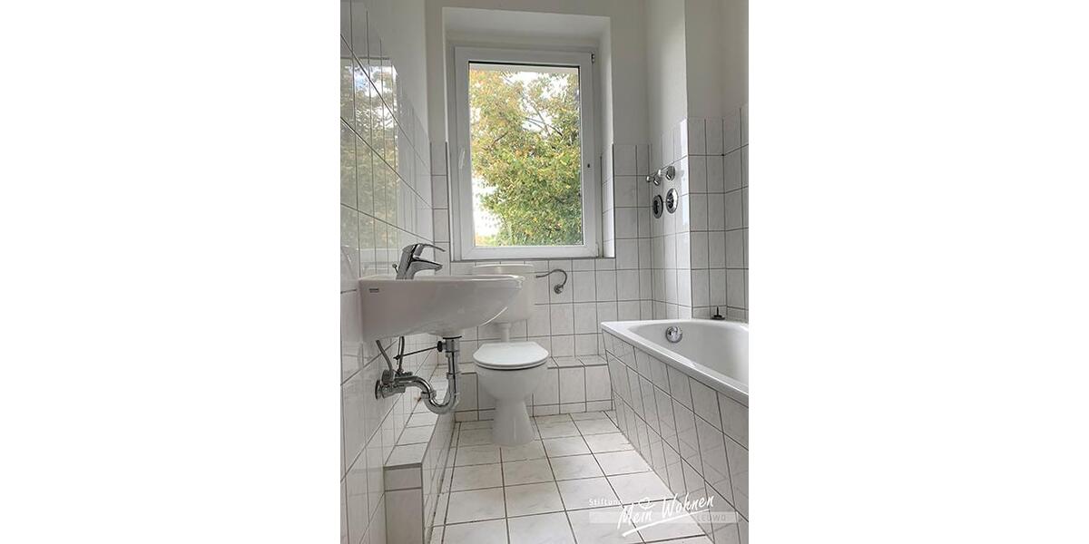 3-Raum-Wohnung mit Balkon zu vermieten! 3 zimmer