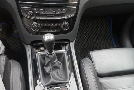 Peugeot 508 158.000 km 5.299 &euro; Crimmitschau 08451
