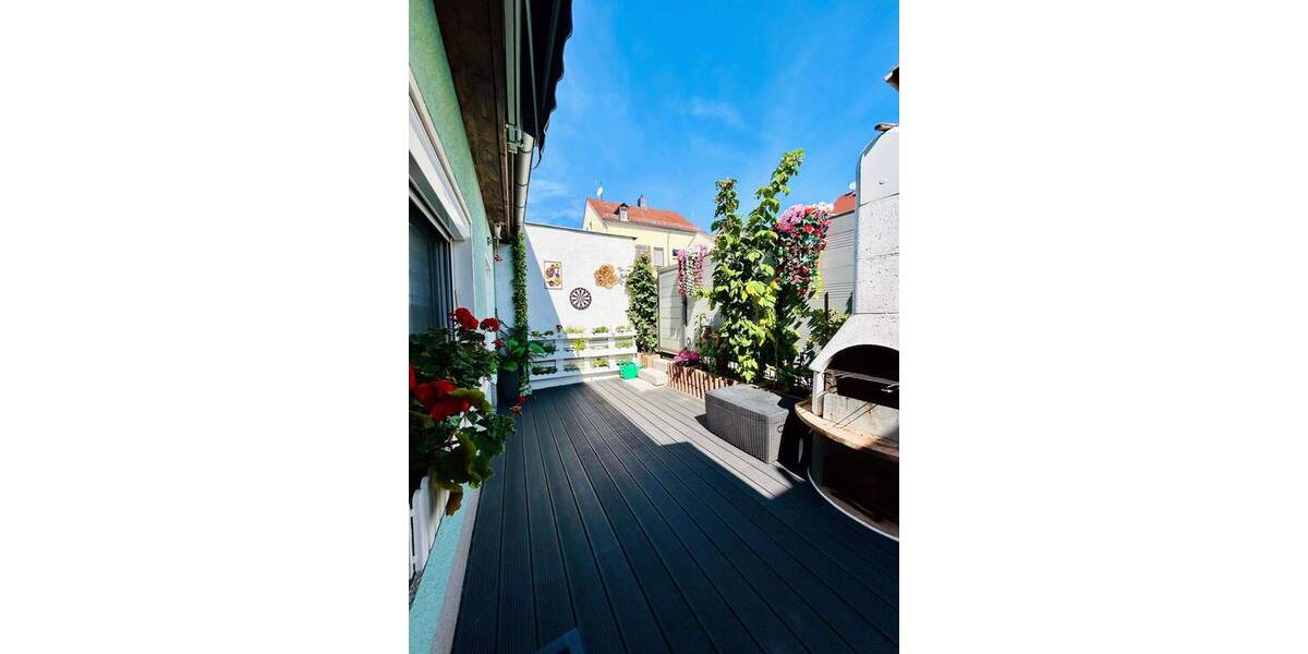 Reihenmittelhaus Crimmitschau - 6 Zimmer, 206 m&sup2;, 259.000&euro; | Angebot:25926457