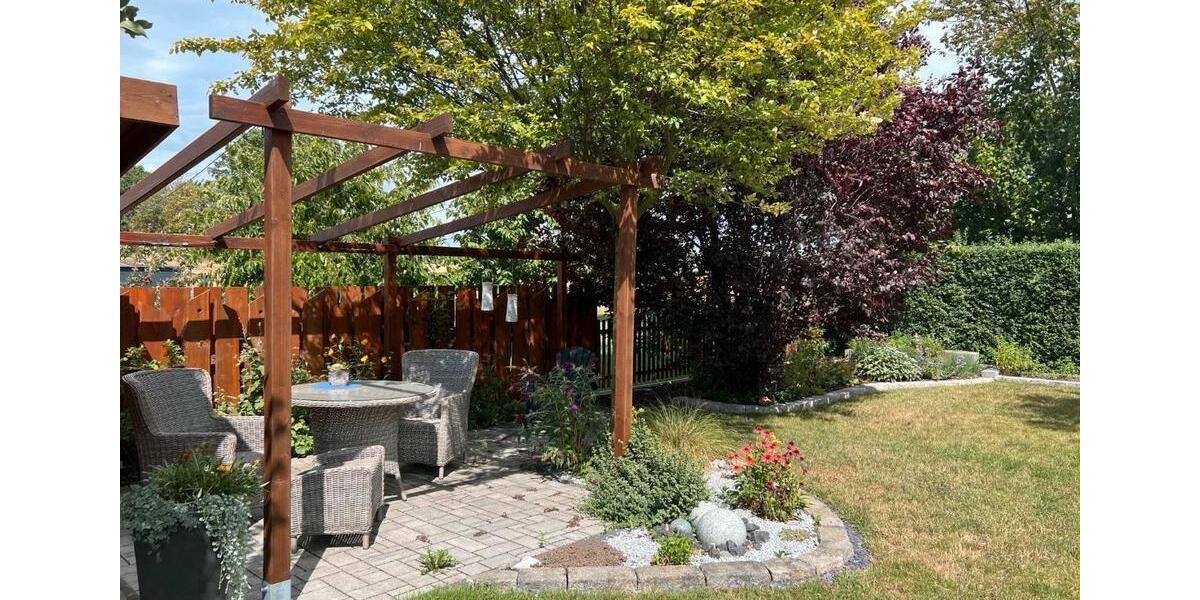 Einfamilienhaus mit großem Garten, saniert, sofort bezugsfertig 5 zimmer