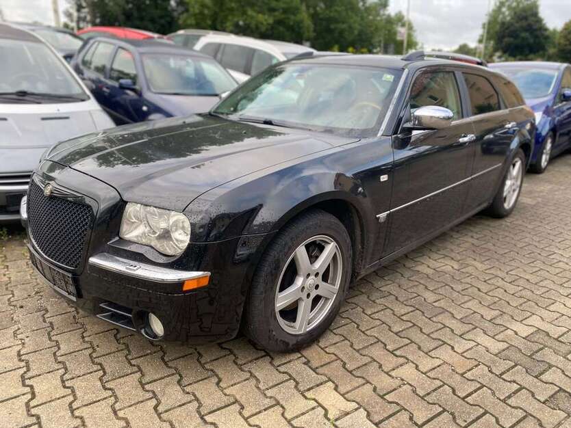 Chrysler 300C 291.135 km 5.950 € Zwickau 08066