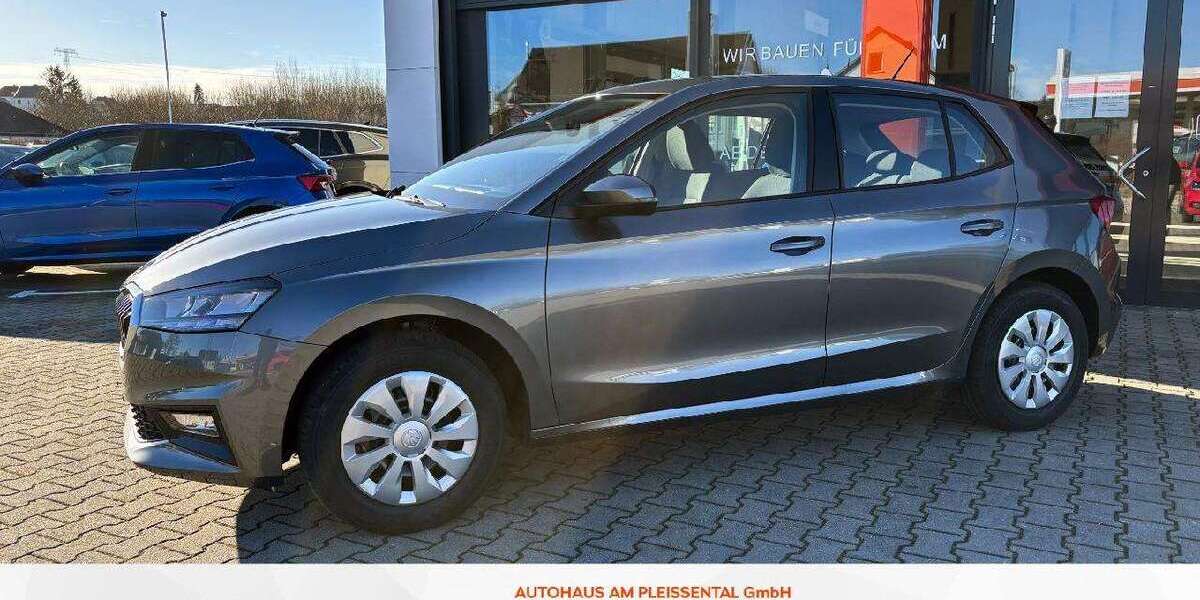 Skoda Fabia 3.500 km 19.870 &euro; Werdau OT Langenhessen 08412