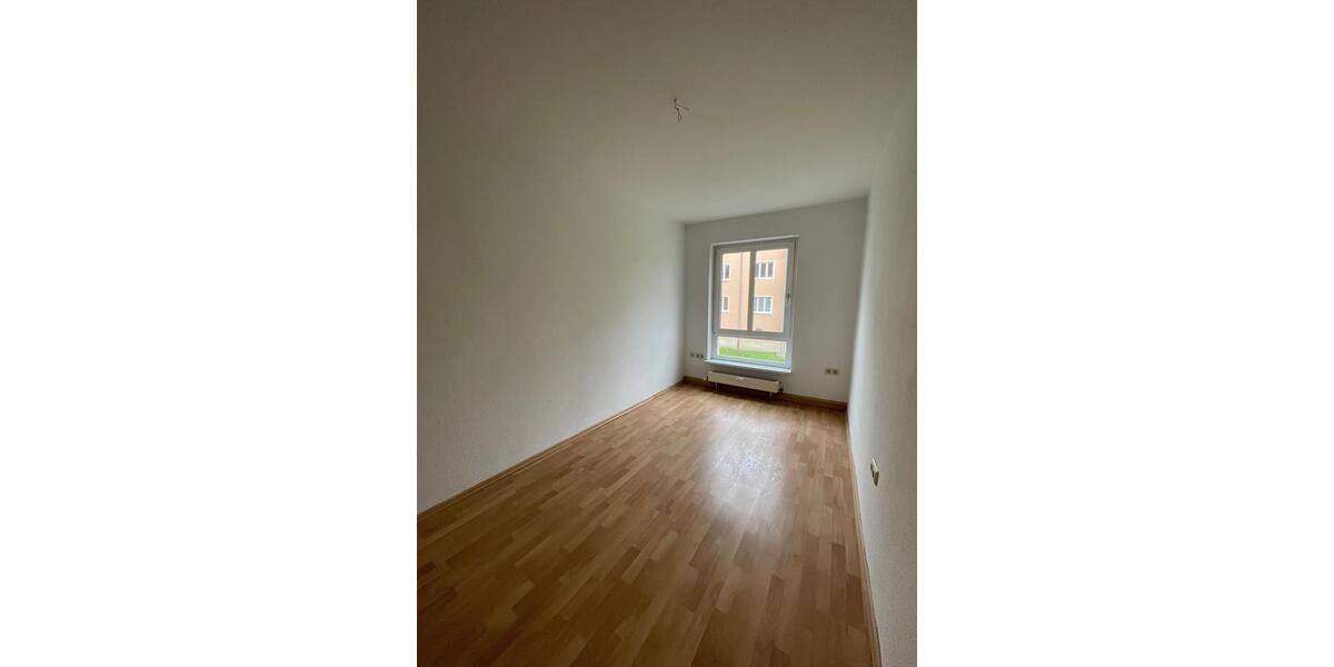 Etagenwohnung Gera Alt-Bieblach - 3 Zimmer, 64 m&sup2;, 384&euro; | Angebot:24256008
