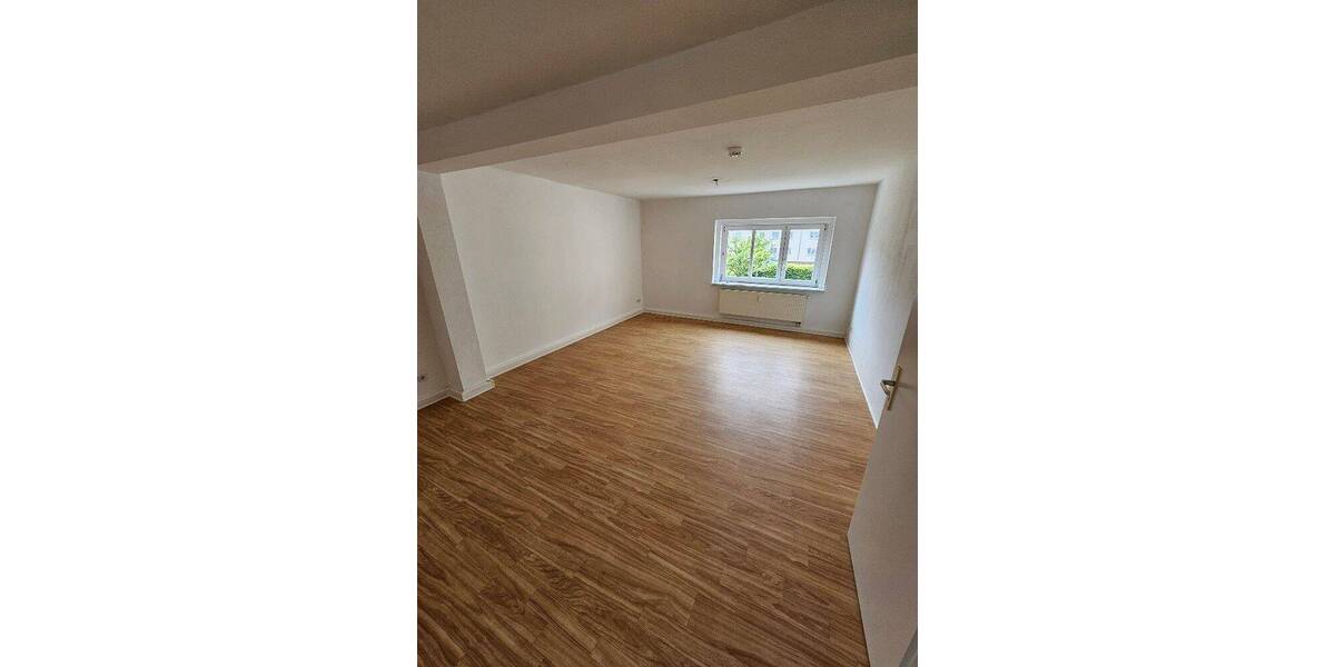 Etagenwohnung Altenburg Drescha - 3 Zimmer, 66 m&sup2;, 385&euro; | Angebot:26902607