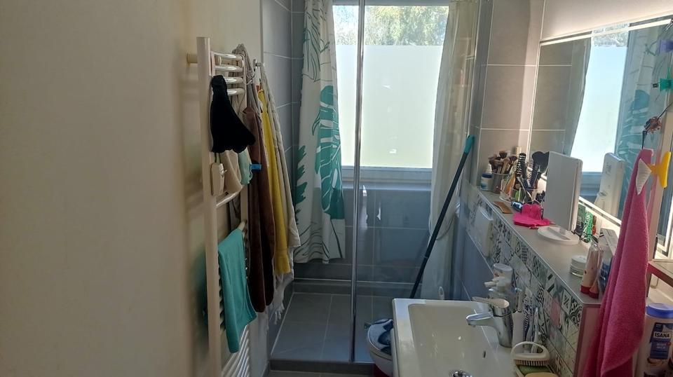 Etagenwohnung Rositz - 3 Zimmer, 65 m&sup2;, 33.000&euro; | Angebot:27075177