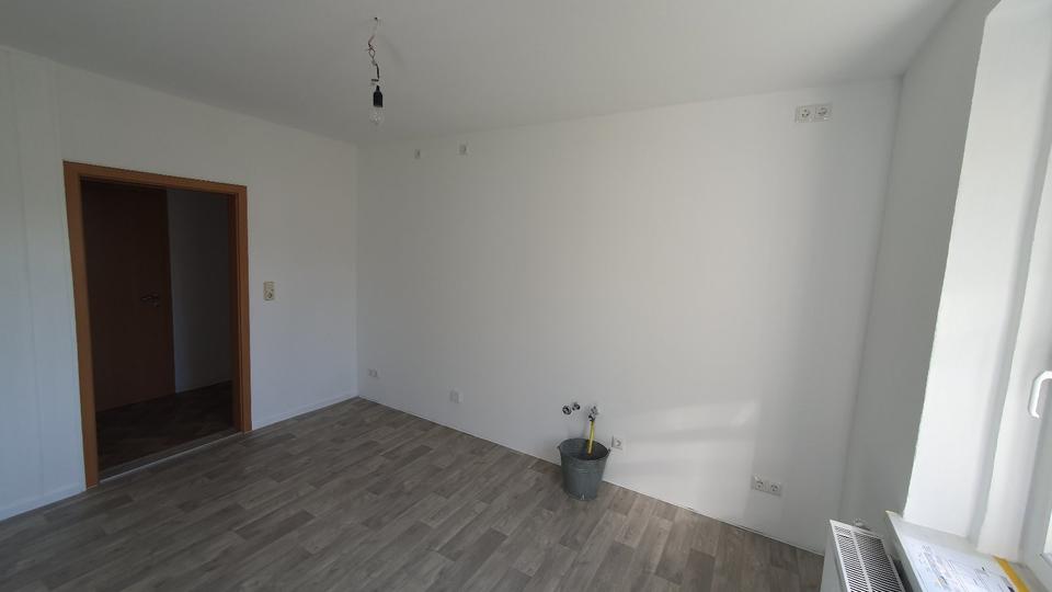 Etagenwohnung Schmölln - 4 Zimmer, 107 m&sup2;, 560&euro; | Angebot:26223221