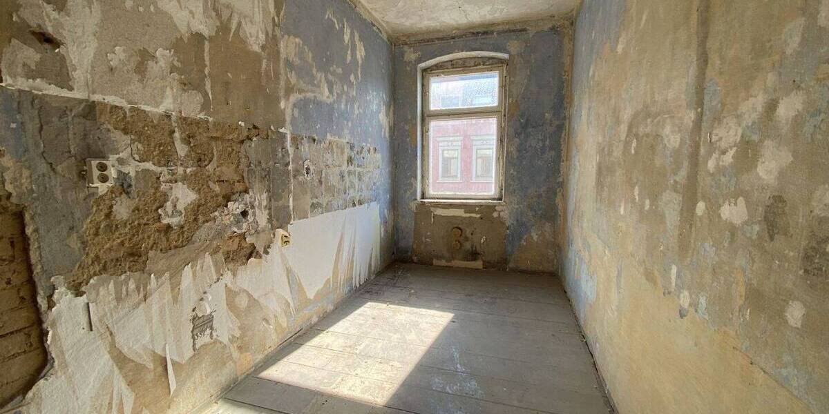 Sanierungsbedürftiges Mehrfamilienhaus mit 2-3 Wohneinheiten 1 zimmer