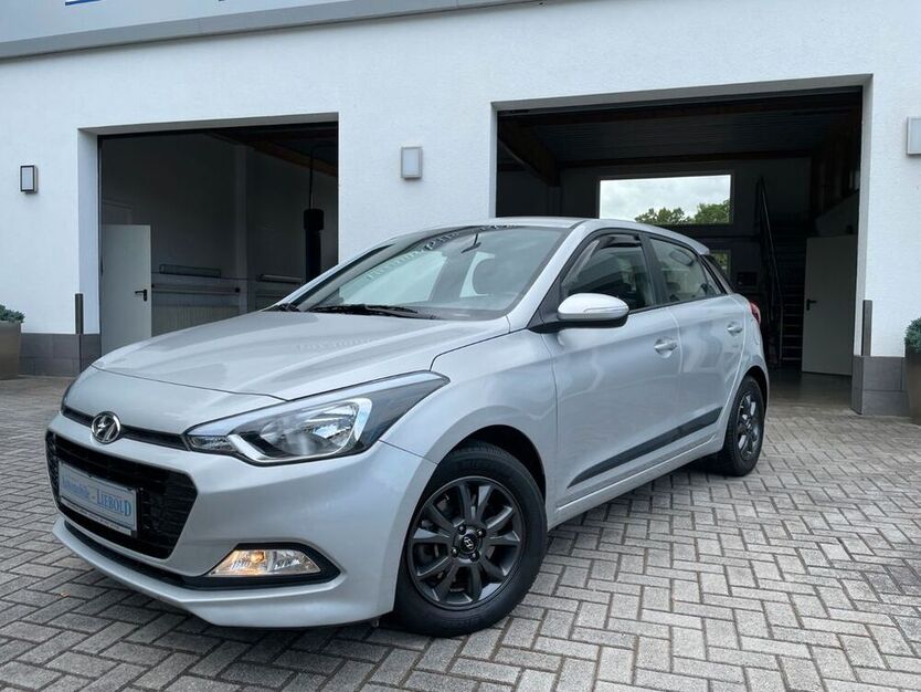 i20
