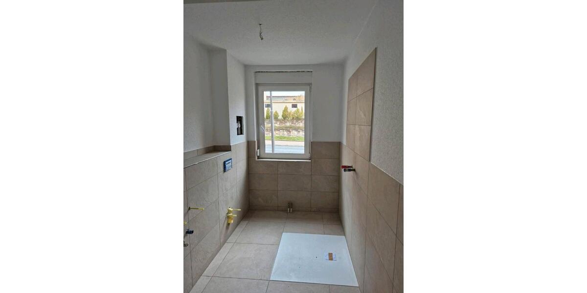 Erdgeschoßwohnung Ronneburg - 2 Zimmer, 60 m&sup2;, 465&euro; | Angebot:26122722
