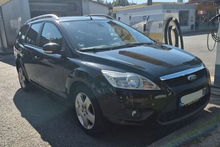 Ford Focus 198.000 km 2.700 &euro; Hermsdorf 07629
