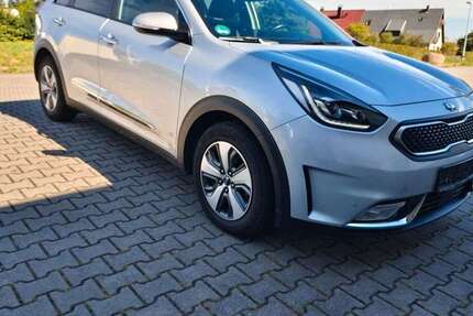 Kia Niro 46.550 km 17.790 € Altenburg 04600