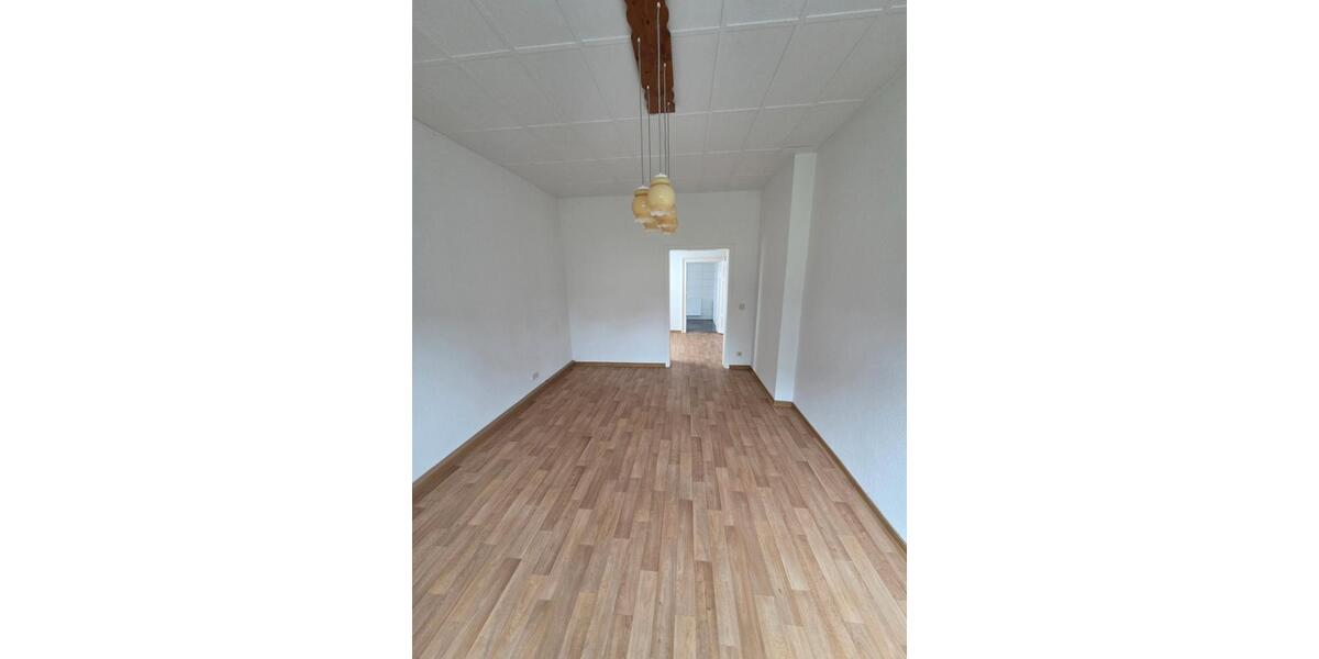 Erdgeschoßwohnung Zeitz - 4 Zimmer, 112 m&sup2;, 672&euro; | Angebot:26560362