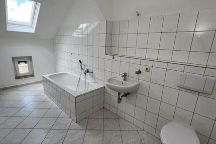 Mit Einbauküche! Preiswerte 2 DG-Zimmer Wohnung im Zentrum von Weida! - Wohnung Weida Liebsdorf | Angebot:26146311