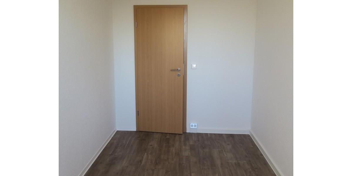 Erdgeschoßwohnung Gera Bieblach-Ost - 3 Zimmer, 70 m&sup2;, 428&euro; | Angebot:26049103