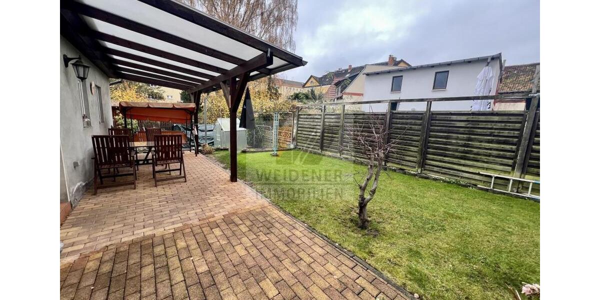 Moderne 3 Raum-Wohnung mit stylischem Bad mit Fenster, Dusche und Wanne. 3 zimmer