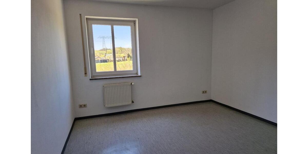 Etagenwohnung Gera Lusan - 3 Zimmer, 69 m&sup2;, 445&euro; | Angebot:26409404