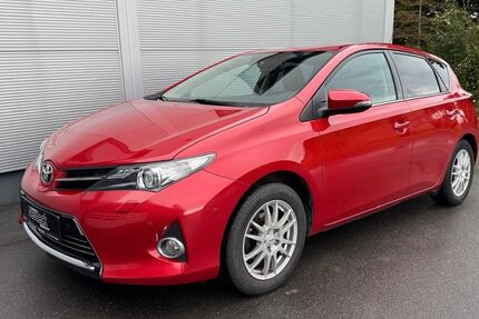 Toyota Auris 115.446 km 10.295 € Langenwetzendorf 07957