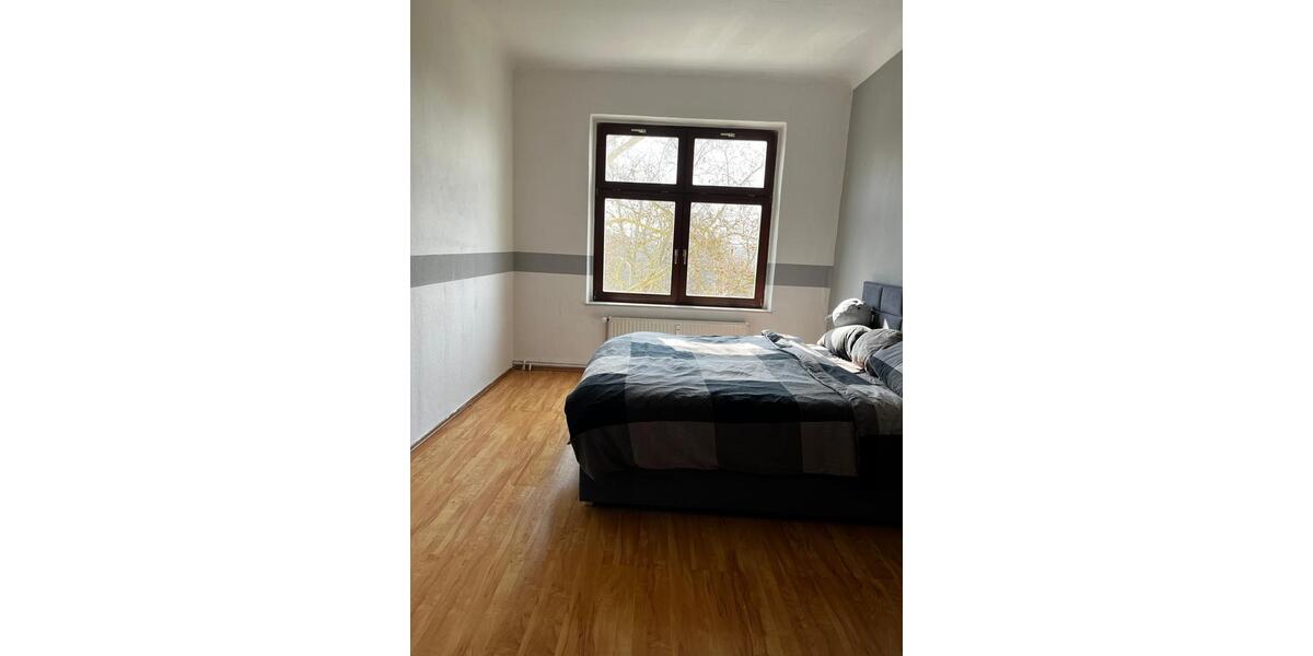 Etagenwohnung Zeitz - 2 Zimmer, 73 m&sup2;, 444&euro; | Angebot:26485924