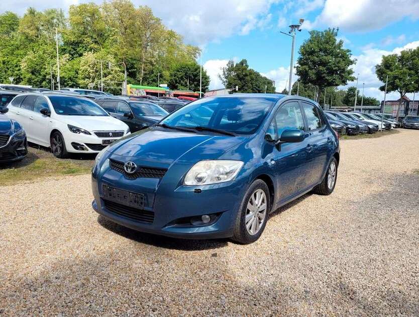 Toyota Auris 243.477 km 1.980 € Zwickau 08056