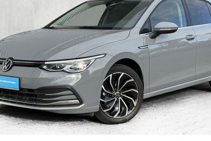 VW Golf 31.823 km 20.980 € Zeitz 06712
