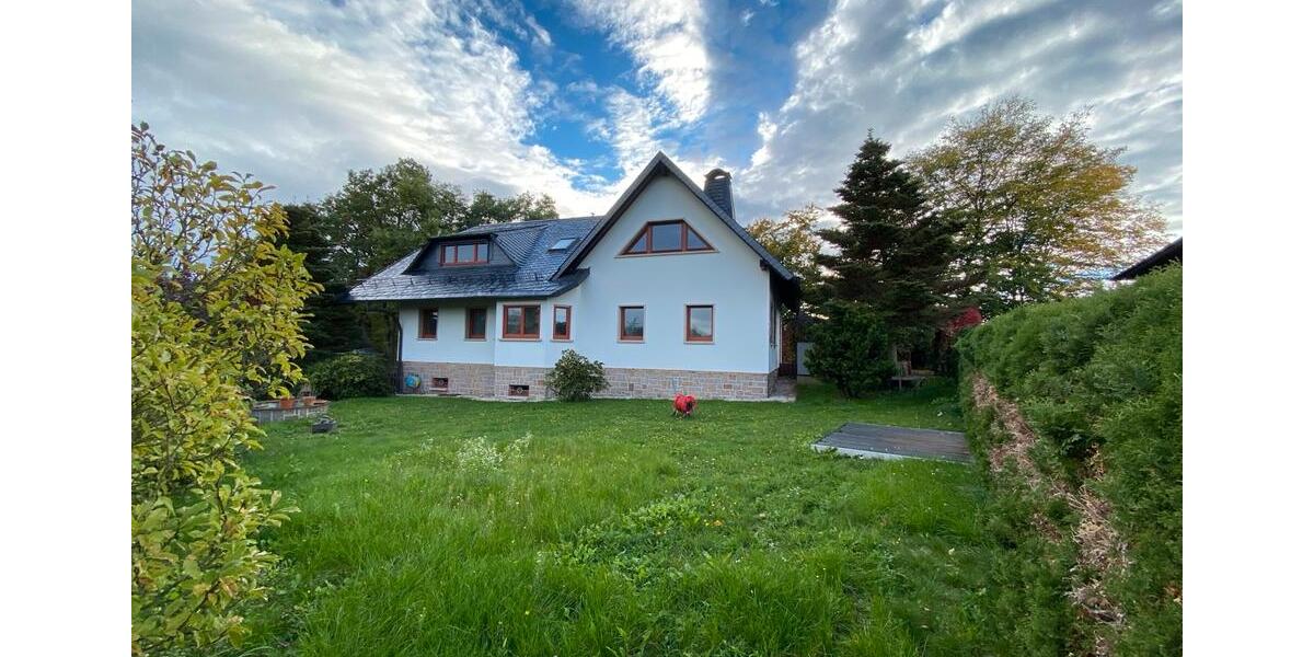 Einfamilienhaus Weida - 6 Zimmer, 160 m&sup2;, 2.100&euro; | Angebot:26586312