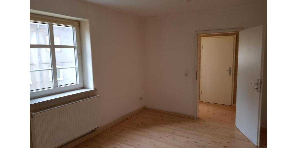 Erdgeschoßwohnung Meuselwitz - 2 Zimmer, 49 m&sup2;, 295&euro; | Angebot:26346016