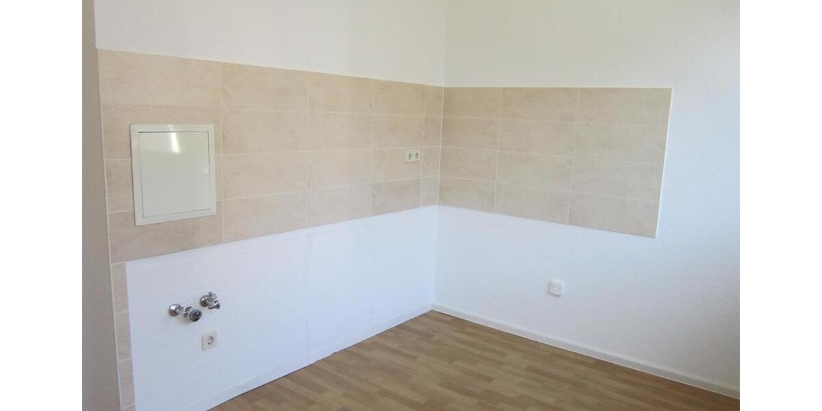 Etagenwohnung Crimmitschau - 4 Zimmer, 87 m&sup2;, 520&euro; | Angebot:19635396