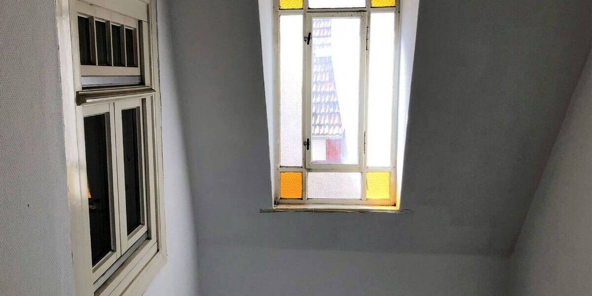 Denkmalgeschütztes Mehrfamilienhaus mit Gewerbeeinheit im Herzen von Weida 7 zimmer