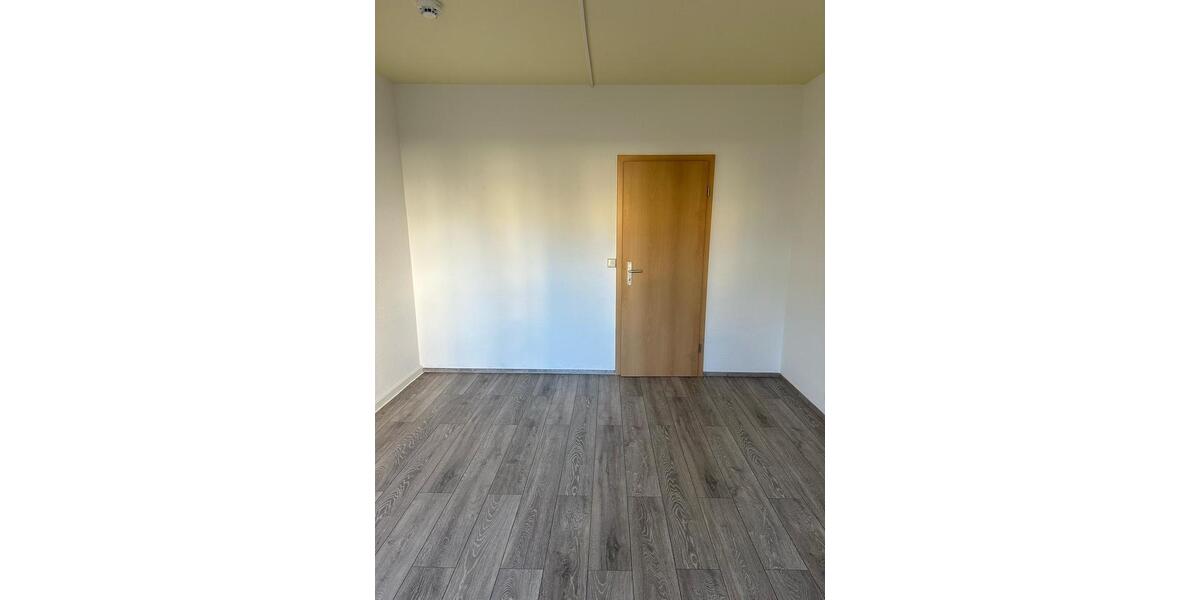 Etagenwohnung Gera Lusan - 2 Zimmer, 55 m&sup2;, 290&euro; | Angebot:25754695
