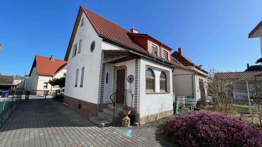 Einfamilienhaus Werdau - 3.5 Zimmer, 85 m&sup2;, 75.600&euro; | Angebot:26366514