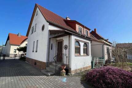 Haus Werdau - 3.5 Zimmer, 85 m&sup2;, 75.600&euro; | Angebot:26366514