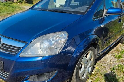 Opel Zafira 212.000 km 2.690 &euro; Grana 06712
