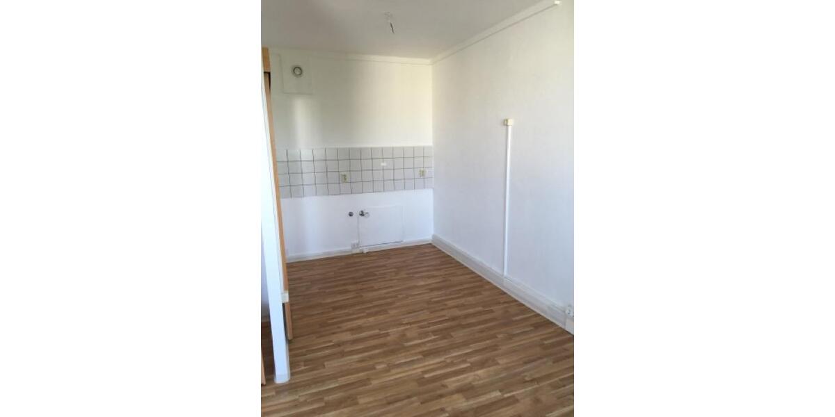Etagenwohnung Gera Lusan - 2 Zimmer, 51 m&sup2;, 330&euro; | Angebot:26143771