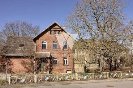 Büro in Meuselwitz Falkenhain 289.900 € 2171 m²