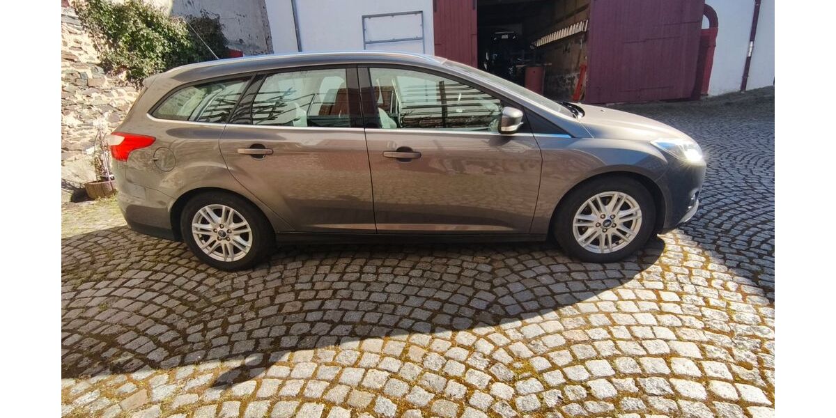 Ford Focus 184.400 km 4.200 &euro; Harth-Pöllnitz 07570
