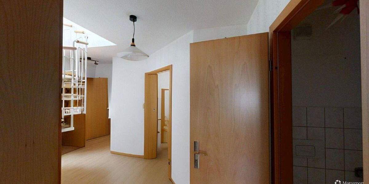 Etagenwohnung Altenburg - 6 Zimmer, 101 m&sup2;, 139.000&euro; | Angebot:25777378