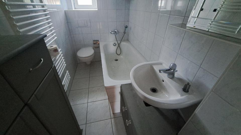 Etagenwohnung Zeitz - 2 Zimmer, 58 m&sup2;, 308&euro; | Angebot:26299825