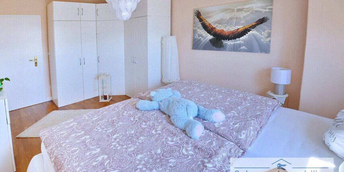 Etagenwohnung Meerane - 3 Zimmer, 84 m&sup2;, 510&euro; | Angebot:26879089
