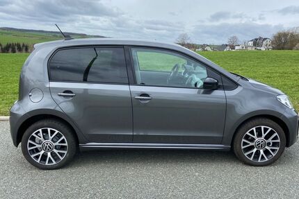 VW e-up! 24.000 km 17.500 &euro; Crimmitschau 08451