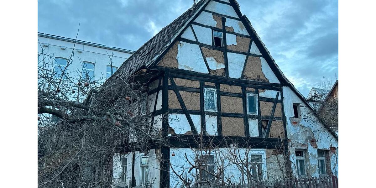 Einfamilienhaus Crimmitschau - 45.000&euro; | Angebot:26748645