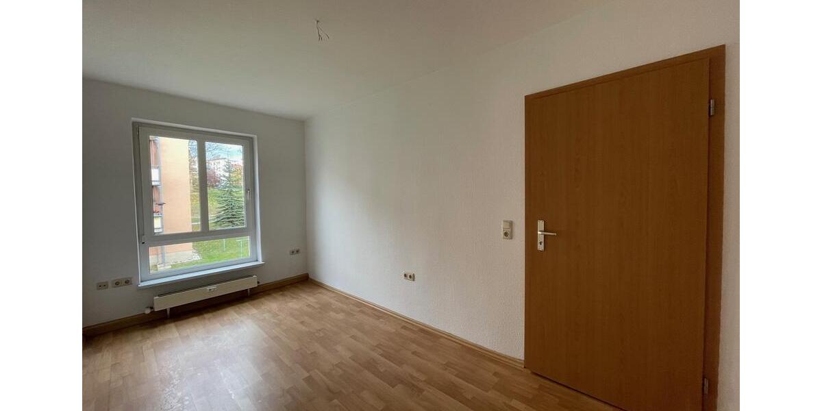 Etagenwohnung Gera Alt-Bieblach - 3 Zimmer, 64 m&sup2;, 384&euro; | Angebot:24256008