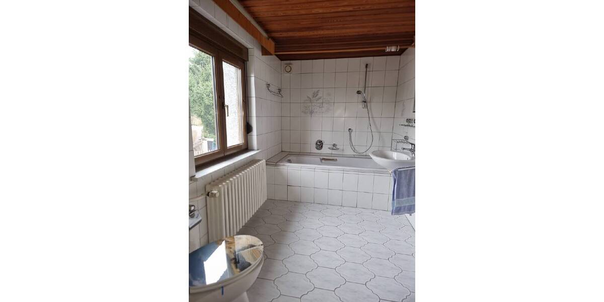 Doppelhaushälfte Neukirchen - 4 Zimmer, 90 m&sup2;, 170.000&euro; | Angebot:26275969