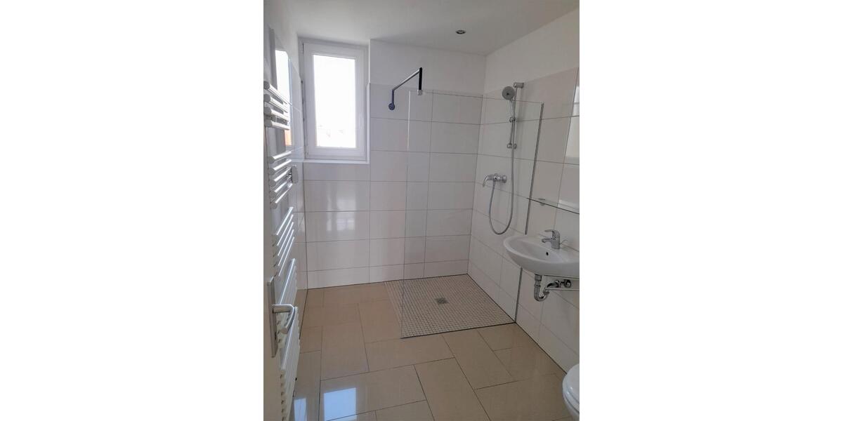 Etagenwohnung Zeitz - 2 Zimmer, 57 m&sup2;, 343&euro; | Angebot:26604448