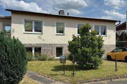 Wohnen auf einer Ebene - Großer sanierungbedürftiger Bungalow mit viel Potenzial - Haus Triptis | Angebot:24542218