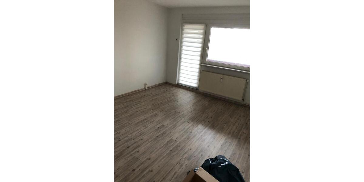 Gut geschnittene 3 Raum-Wohnung zu verkaufen 3 zimmer