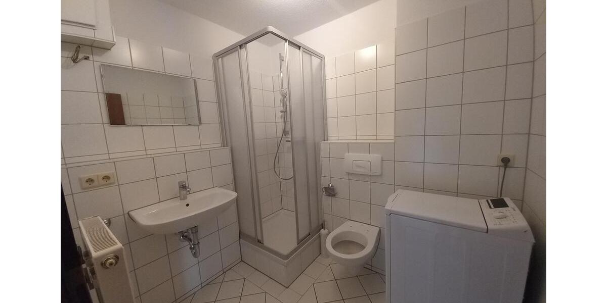 Etagenwohnung Crimmitschau - 1 Zimmer, 38 m&sup2;, 250&euro; | Angebot:26068160