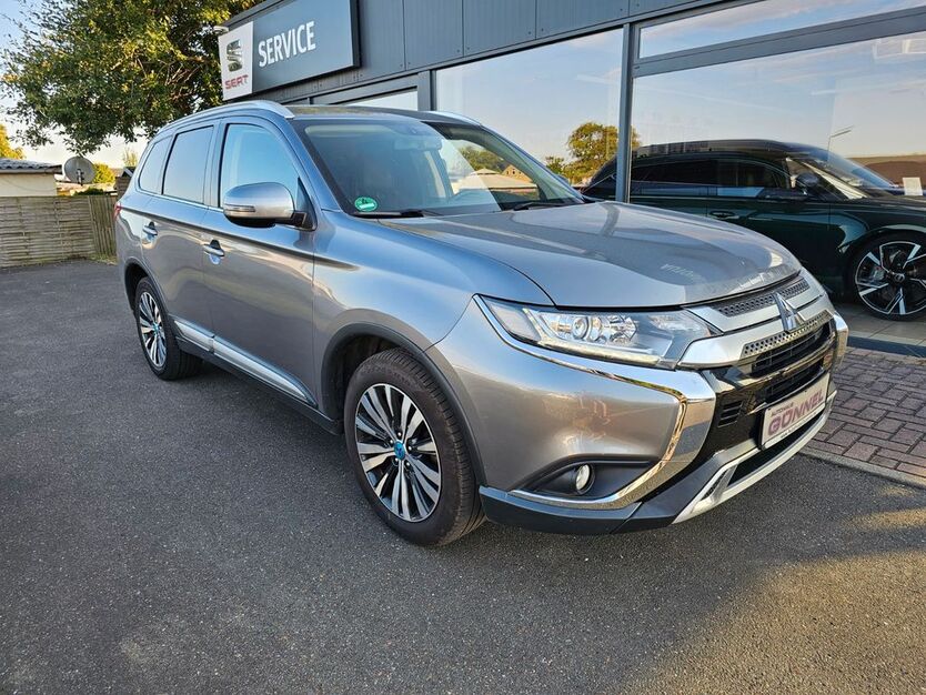 Mitsubishi Outlander 63.000 km 20.890 € Zwickau 08060